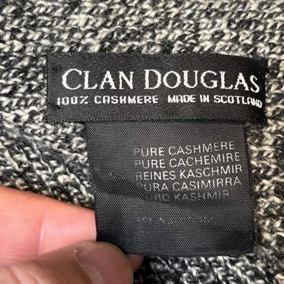 CLAN DOUGLAS SCOTLAND SCOTTISH CASHMERE SCARF - Picture 4 of 4